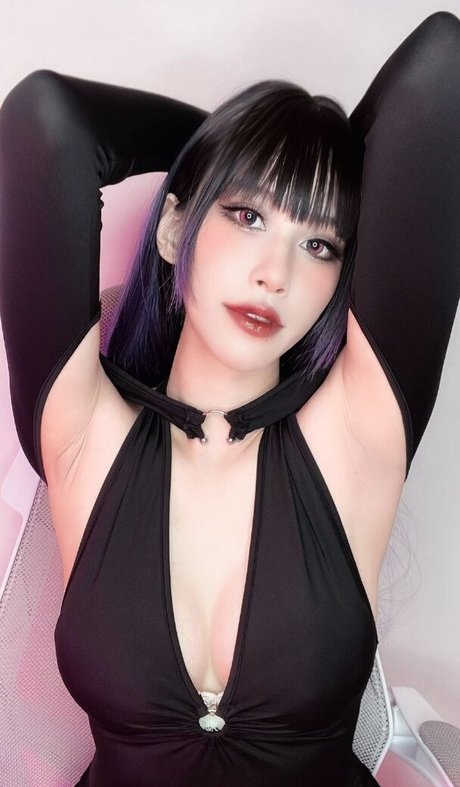 Foto desnuda filtrada de OnlyFans de Earnieshime