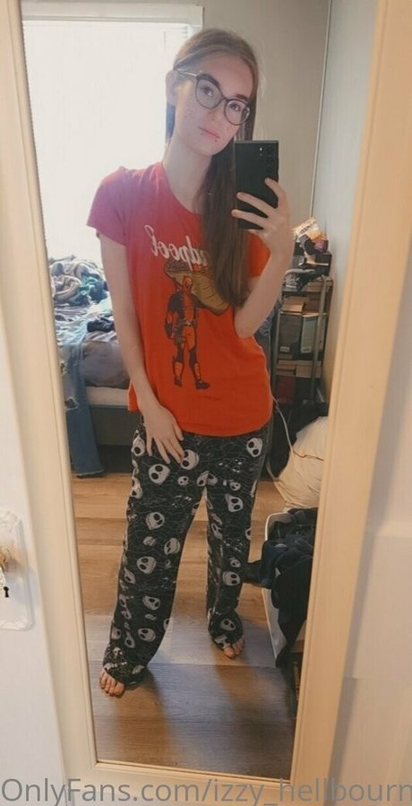 Izzy_hellbourne
