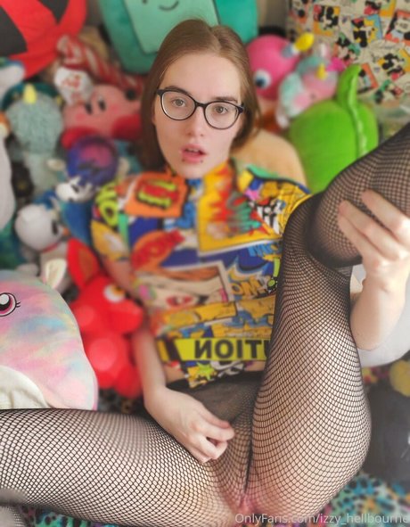 Izzy_hellbourne