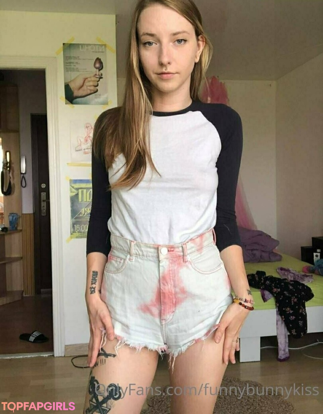 Foto desnuda filtrada de OnlyFans de Funnybunnykiss #75 Foto desnuda filtrada de OnlyFans de Funnybunnykiss #75