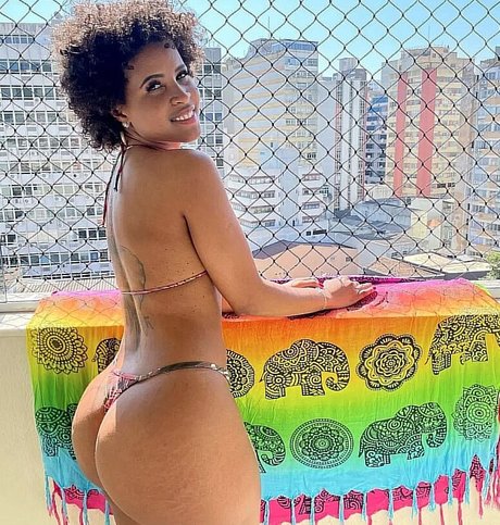 Foto desnuda filtrada de OnlyFans de Rayana Cruz