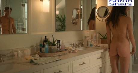 Foto desnuda filtrada de OnlyFans de Sarah Shahi