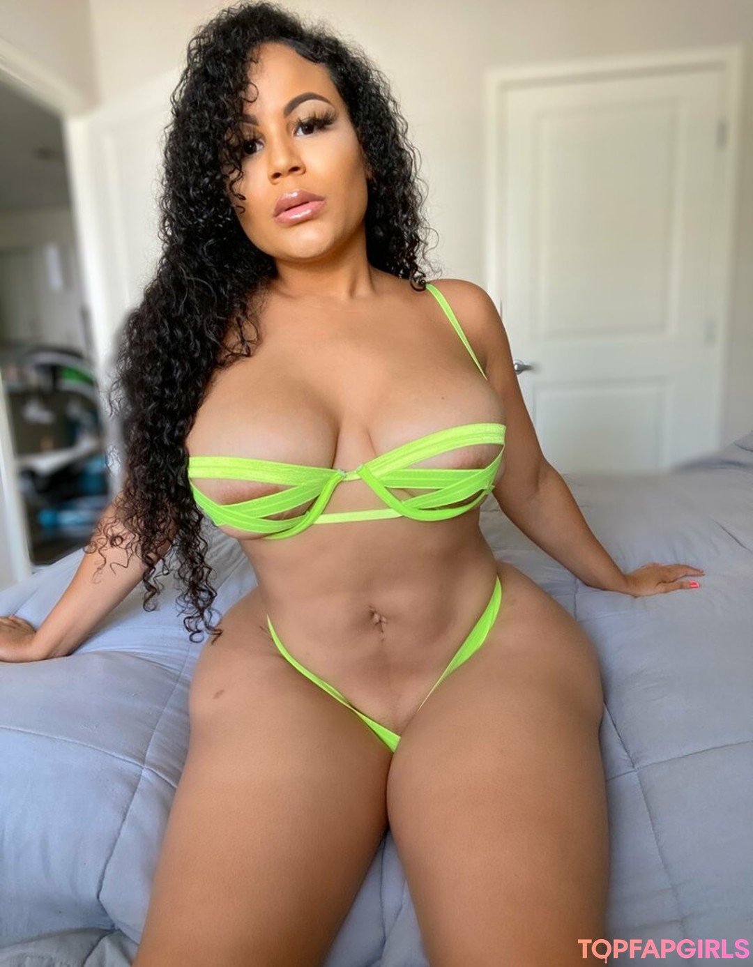 Foto desnuda filtrada de OnlyFans de Envyericaxxx #55 Foto desnuda filtrada de OnlyFans de Envyericaxxx #55