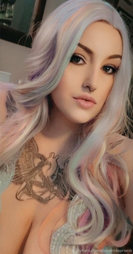 Foto desnuda filtrada de OnlyFans de Alexiwildexxx