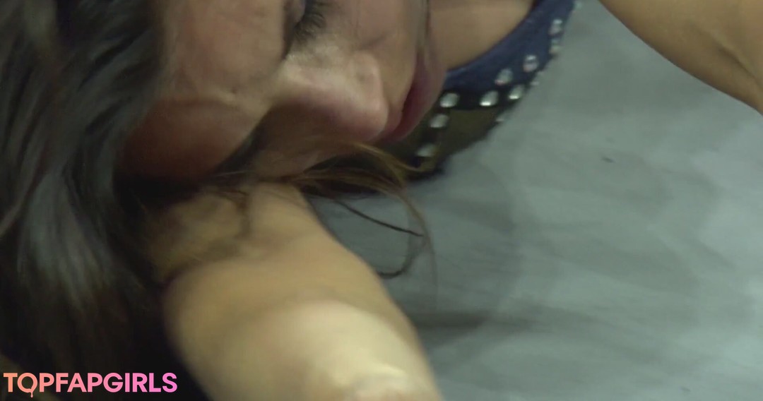 Foto desnuda filtrada de OnlyFans de Mickie James #396 Foto desnuda filtrada de OnlyFans de Mickie James #396