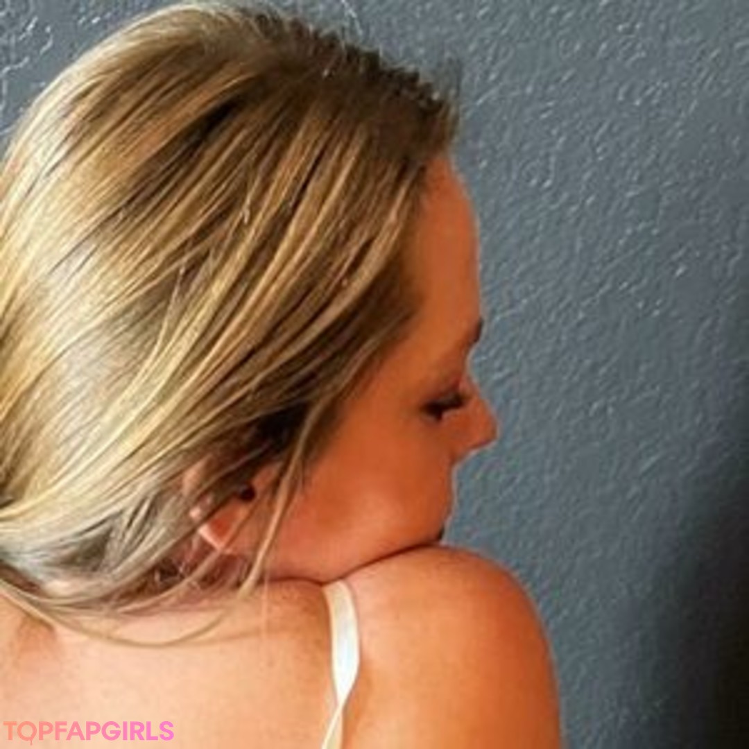 Foto desnuda filtrada de OnlyFans de Foxxthemisses #98 Foto desnuda filtrada de OnlyFans de Foxxthemisses #98