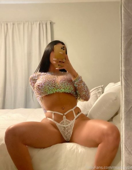 Foto desnuda filtrada de OnlyFans de Maday Castellano