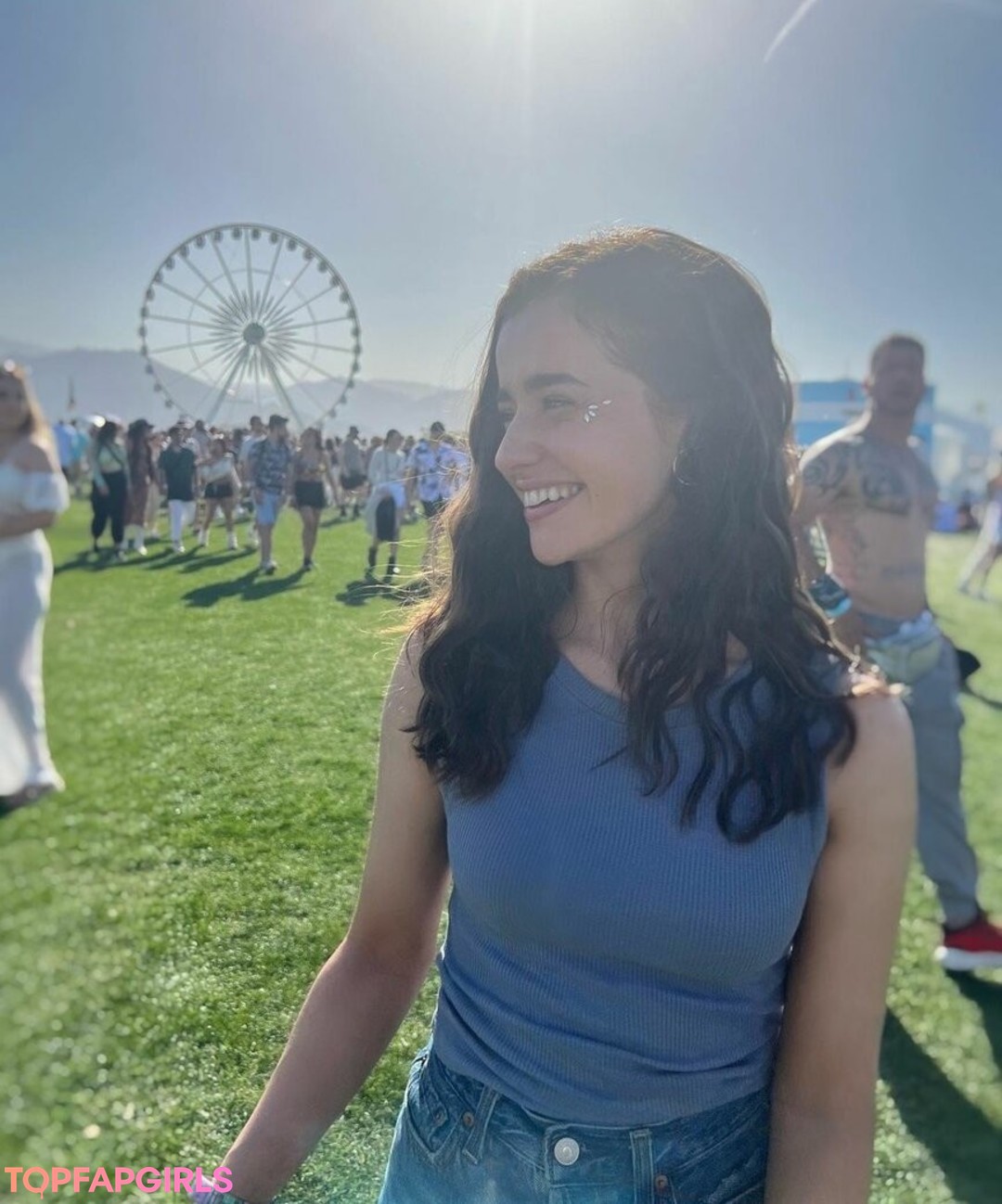 Foto desnuda filtrada de OnlyFans de Holly Earl #29 Foto desnuda filtrada de OnlyFans de Holly Earl #29