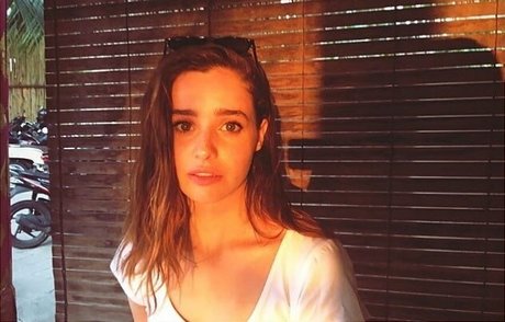 Foto desnuda filtrada de OnlyFans de Holly Earl