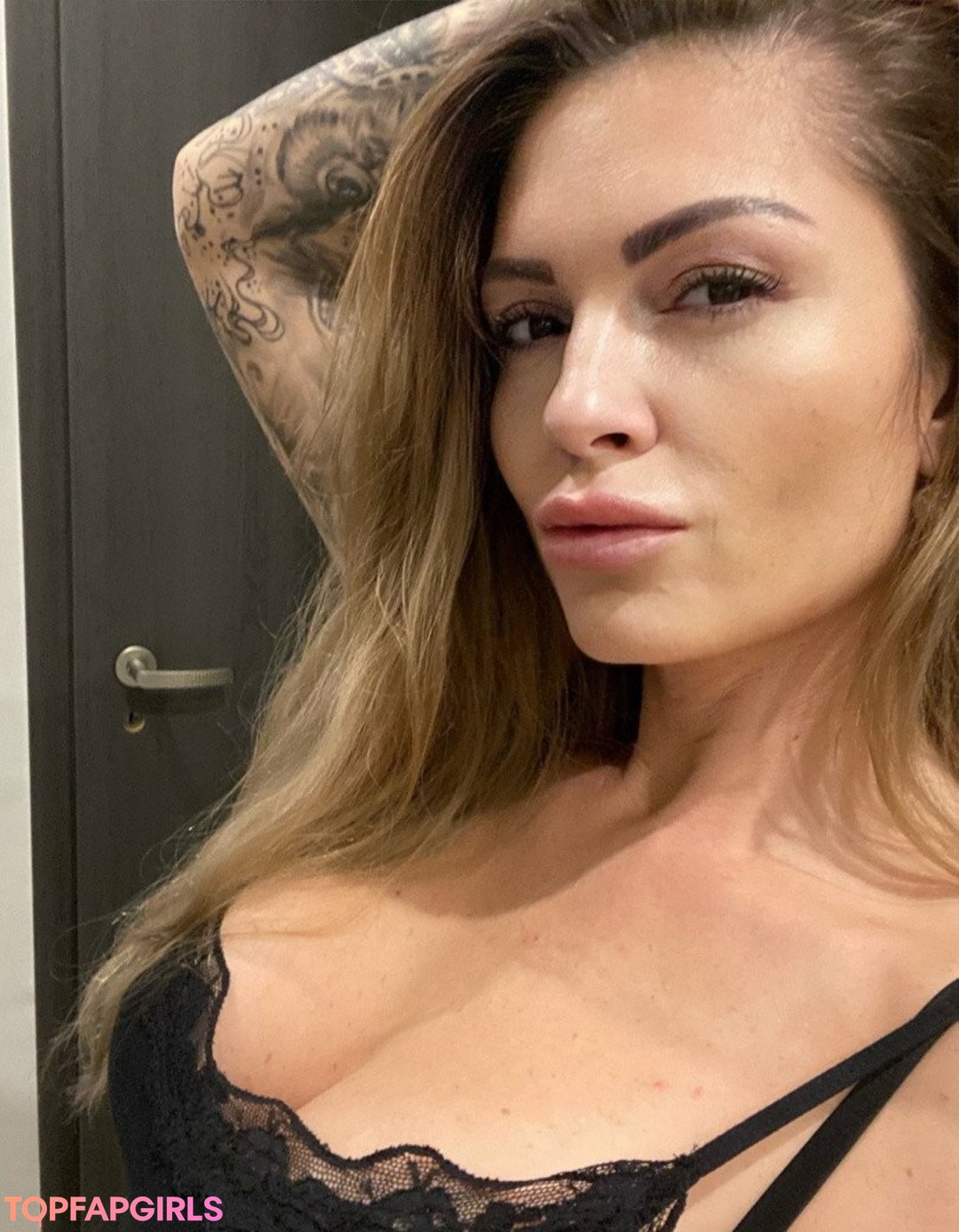 Foto desnuda filtrada de OnlyFans de Sarah Step Mommy #24 Foto desnuda filtrada de OnlyFans de Sarah Step Mommy #24