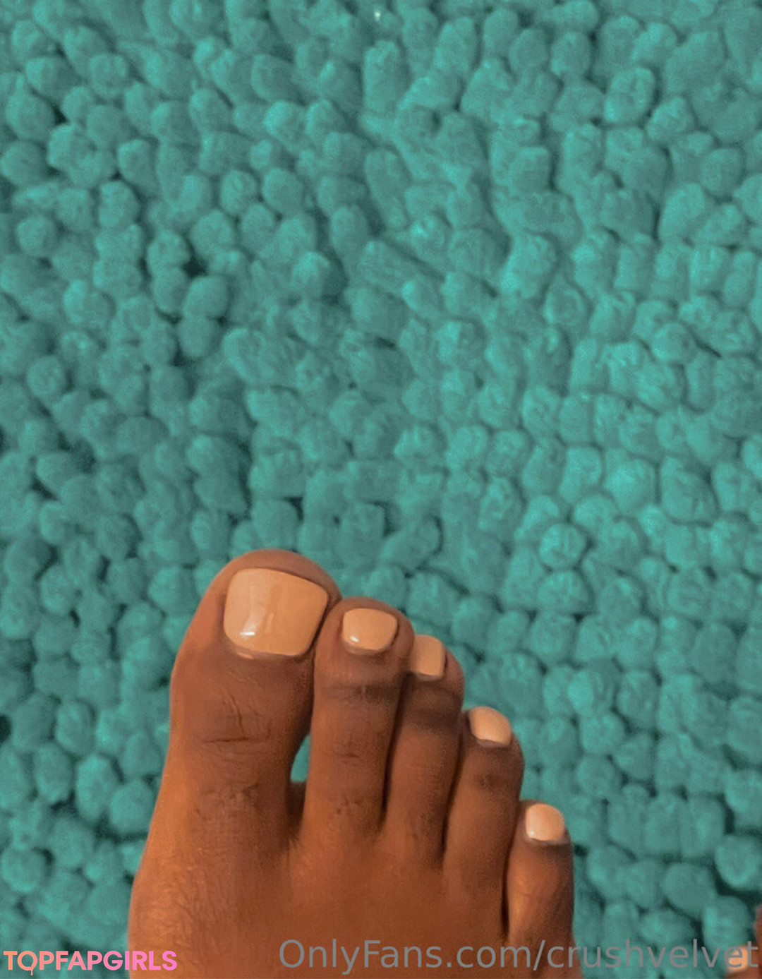 Foto desnuda filtrada de OnlyFans de Crushvelvet #138 Foto desnuda filtrada de OnlyFans de Crushvelvet #138