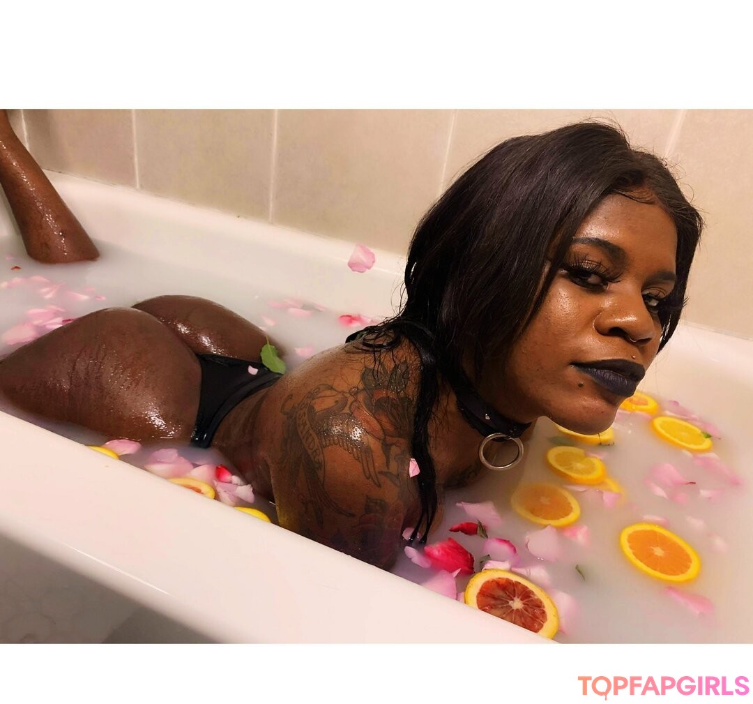 Foto desnuda filtrada de OnlyFans de Crushvelvet #215 Foto desnuda filtrada de OnlyFans de Crushvelvet #215