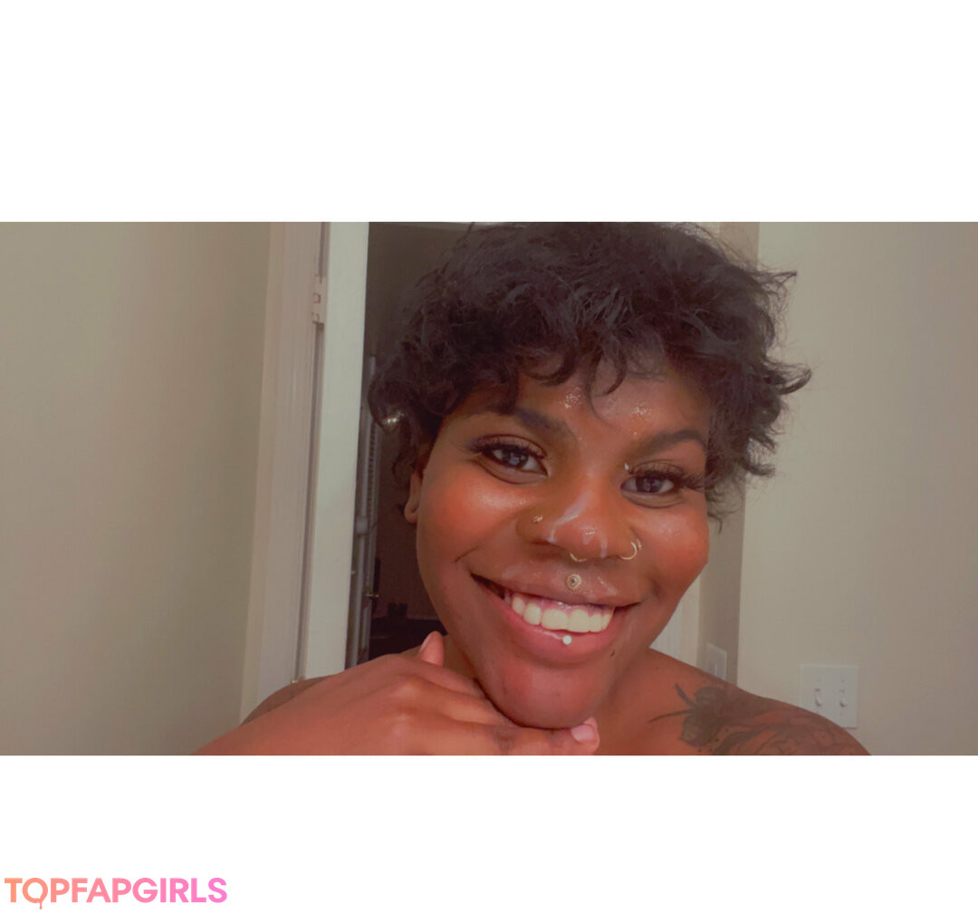 Foto desnuda filtrada de OnlyFans de Crushvelvet #43 Foto desnuda filtrada de OnlyFans de Crushvelvet #43