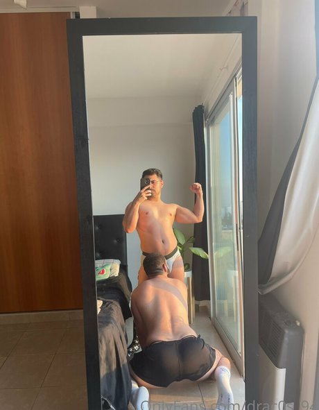Foto desnuda filtrada de OnlyFans de Drac0s94