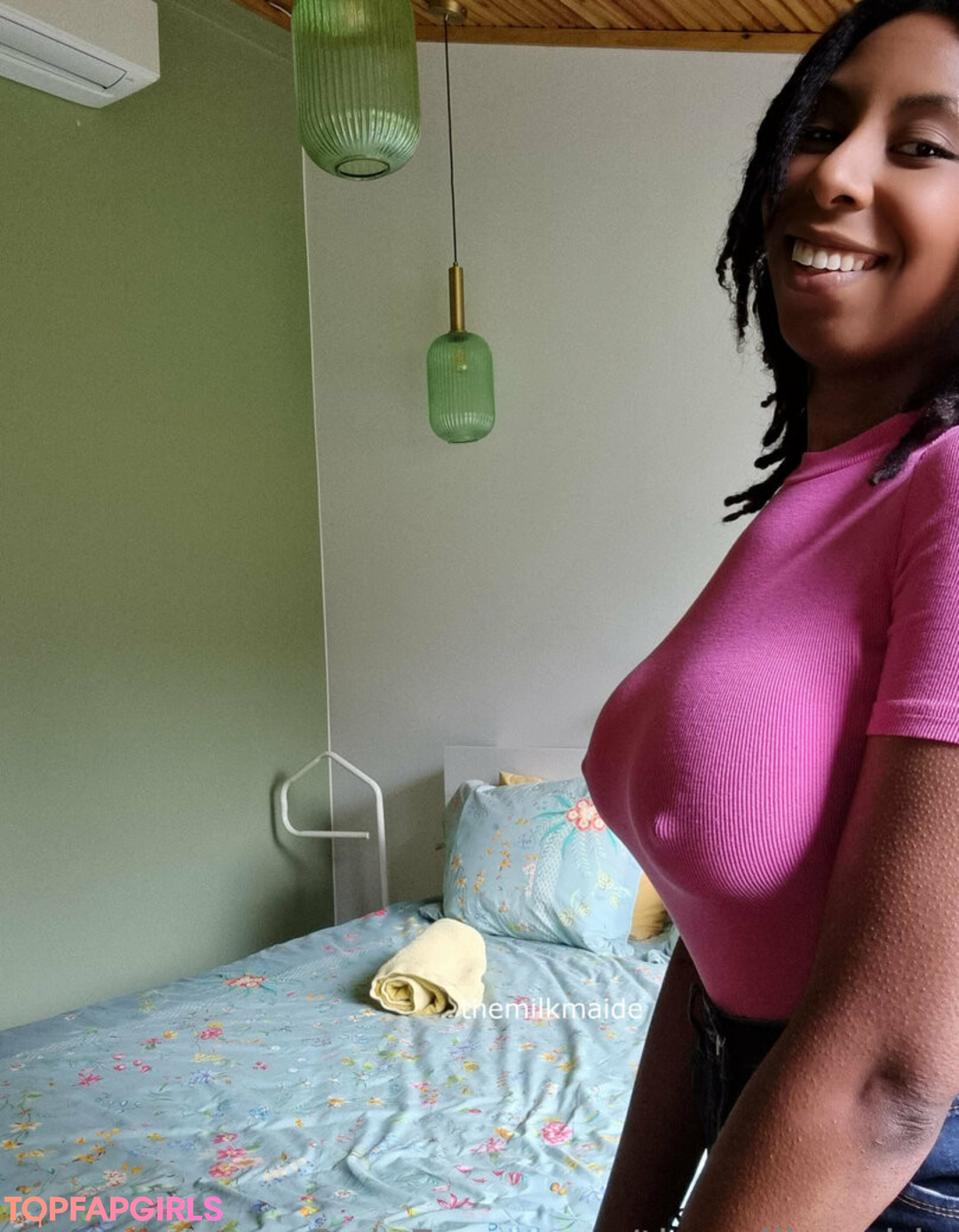 Foto desnuda filtrada de OnlyFans de Themilkmaide #77 Foto desnuda filtrada de OnlyFans de Themilkmaide #77