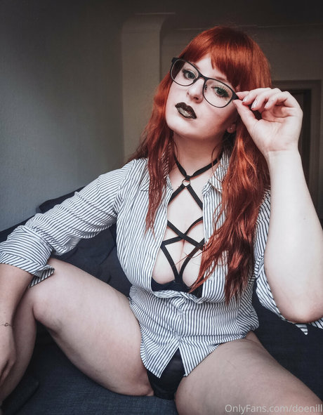 Foto desnuda filtrada de OnlyFans de Doenill