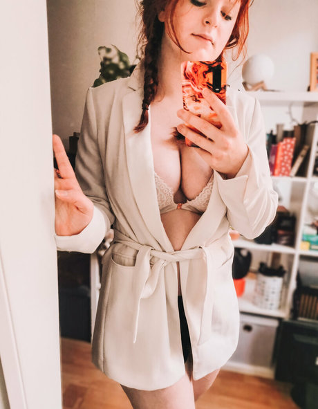 Foto desnuda filtrada de OnlyFans de Doenill