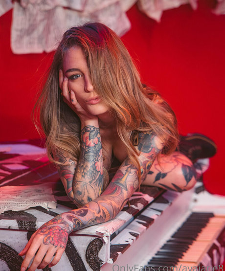 Avajane8