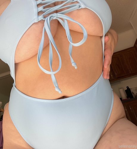 Foto desnuda filtrada de OnlyFans de Selenaray