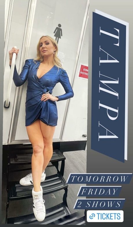 Foto desnuda filtrada de OnlyFans de Nikki Glaser