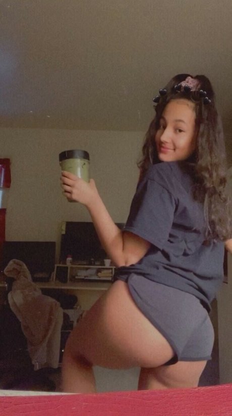 Foto desnuda filtrada de OnlyFans de Mia Overdose