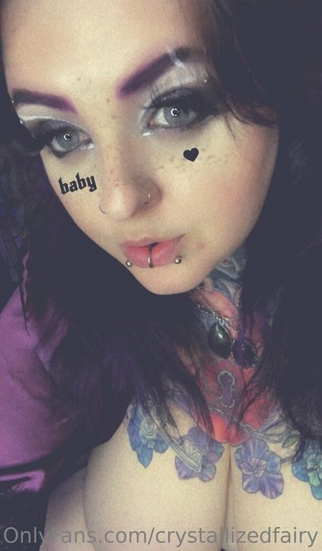 Foto desnuda filtrada de OnlyFans de Crystallizedfairy