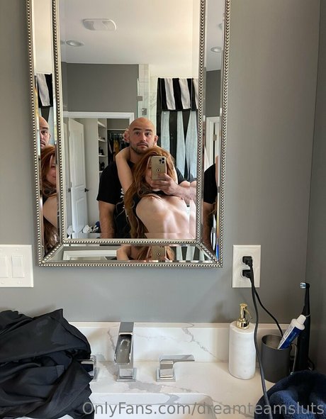 Foto desnuda filtrada de OnlyFans de dreamteamsluts