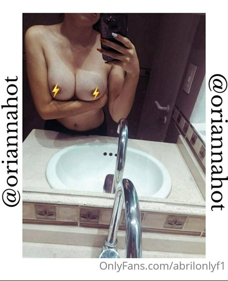 Foto desnuda filtrada de OnlyFans de Abrilonlyf1