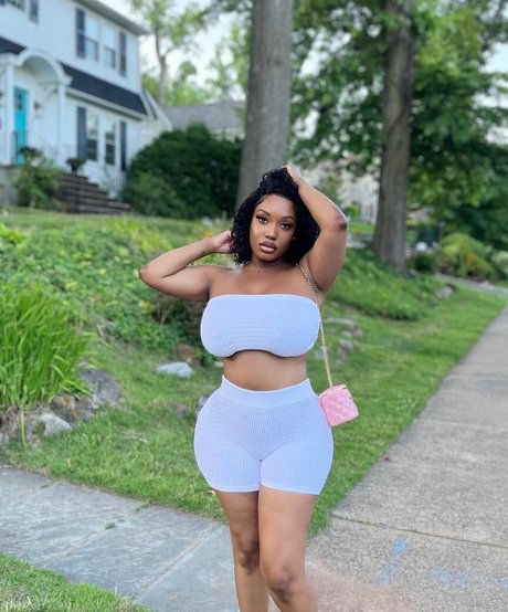 Foto desnuda filtrada de OnlyFans de Chawanda Love