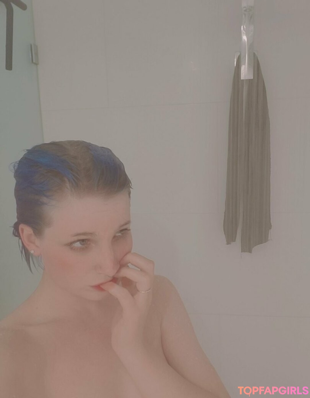 Foto desnuda filtrada de OnlyFans de Lolllipollly #19 Foto desnuda filtrada de OnlyFans de Lolllipollly #19
