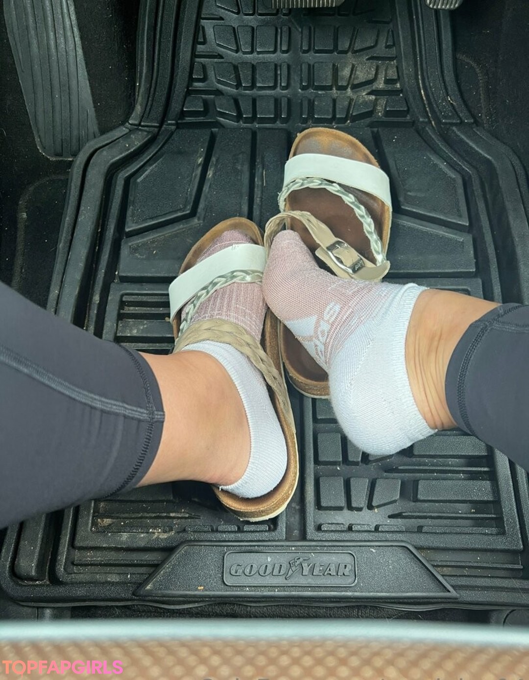 Foto desnuda filtrada de OnlyFans de Marieivy04 #3 Foto desnuda filtrada de OnlyFans de Marieivy04 #3