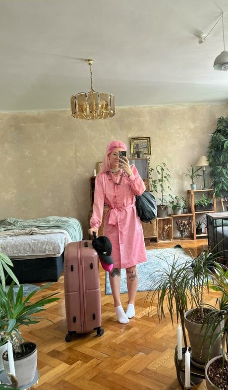 Pinkarosalina
