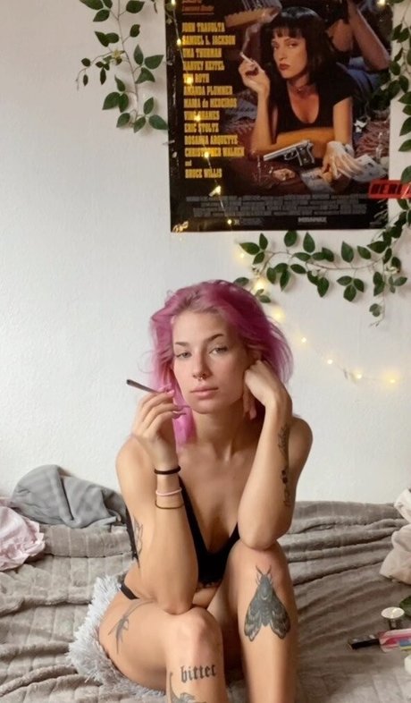 Foto desnuda filtrada de OnlyFans de Pinkarosalina