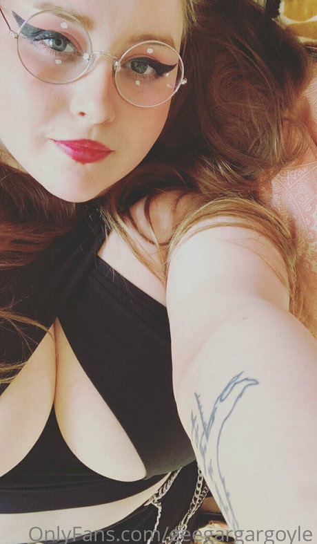 Foto desnuda filtrada de OnlyFans de Geegargargoyle