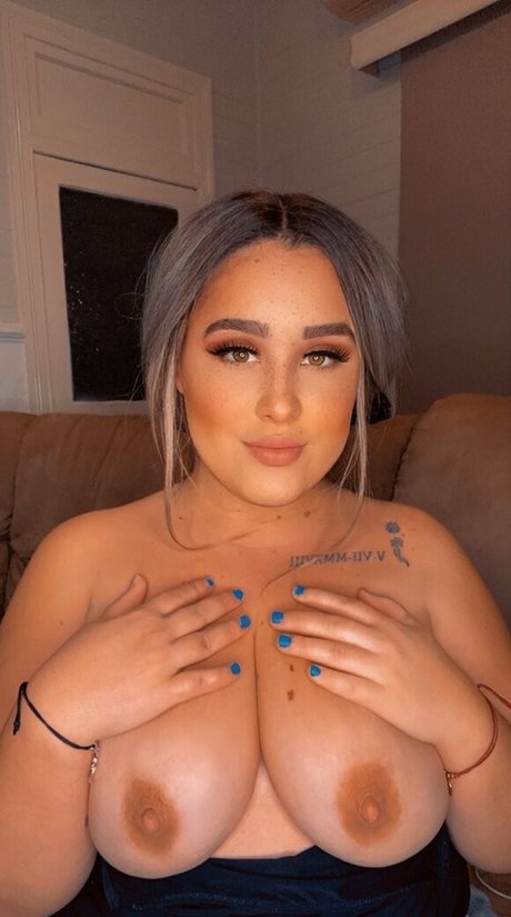 Mollygrey_previews