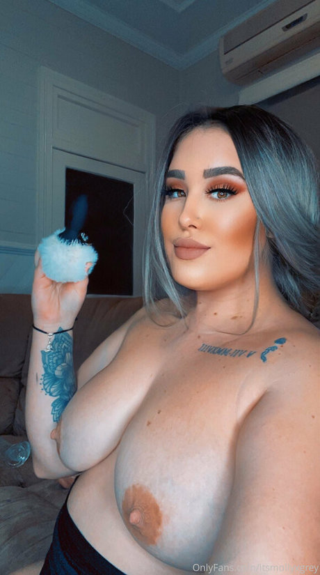 Foto desnuda filtrada de OnlyFans de Mollygreypreviews