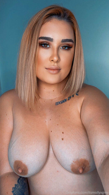 Mollygrey_previews