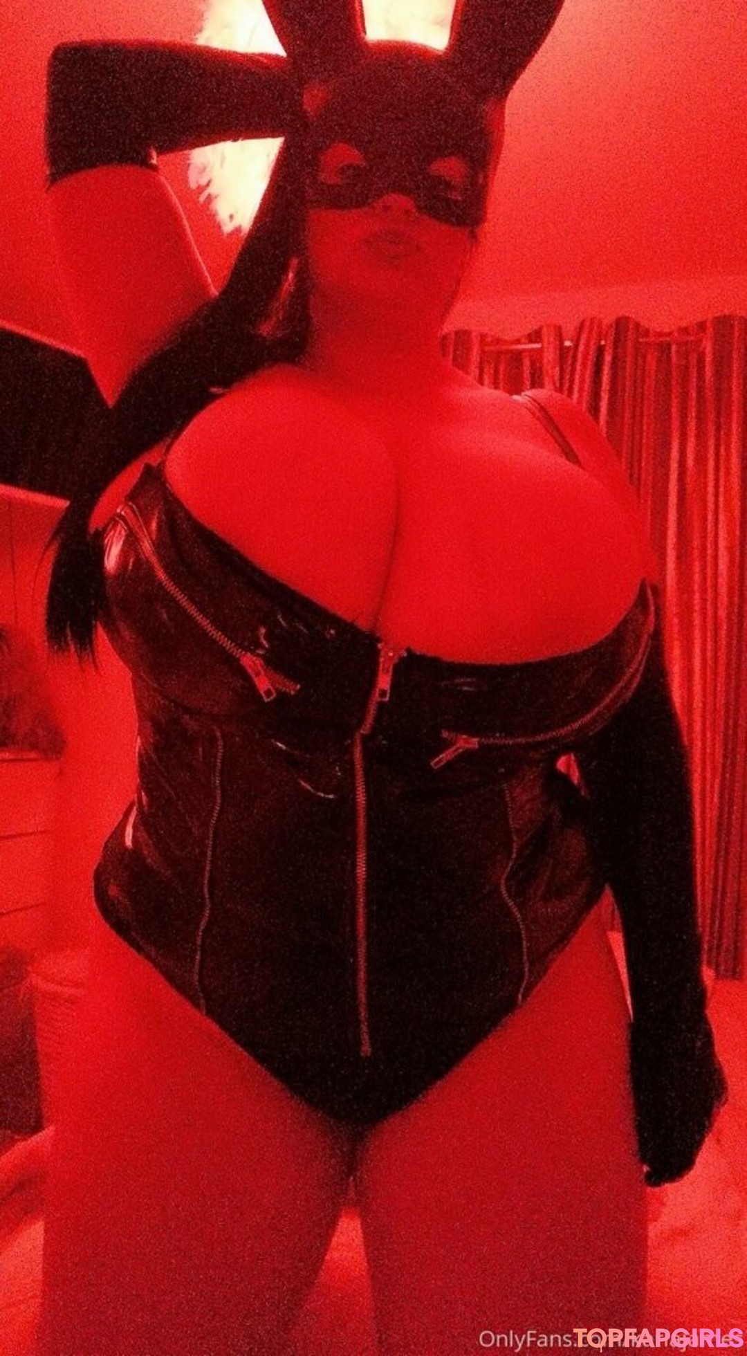 Foto desnuda filtrada de OnlyFans de Karlajames #56 Foto desnuda filtrada de OnlyFans de Karlajames #56