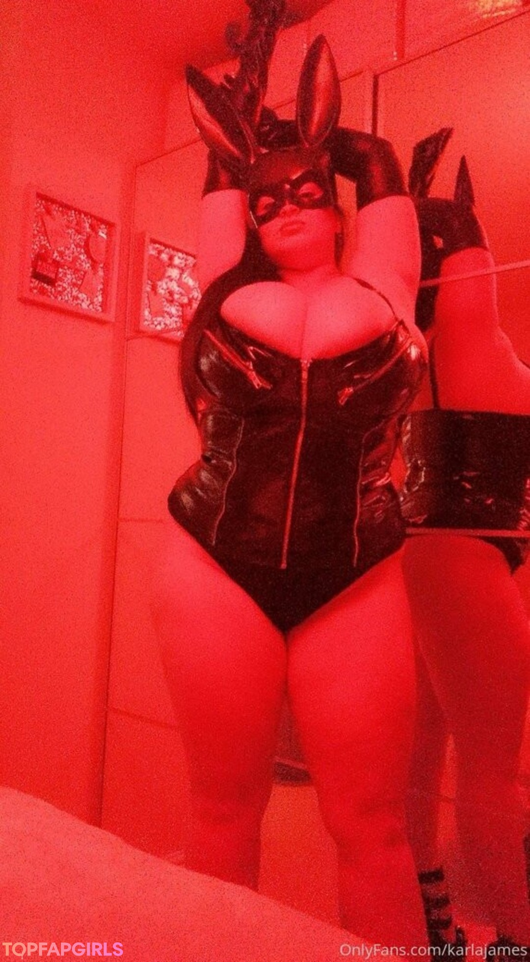 Foto desnuda filtrada de OnlyFans de Karlajames #59 Foto desnuda filtrada de OnlyFans de Karlajames #59