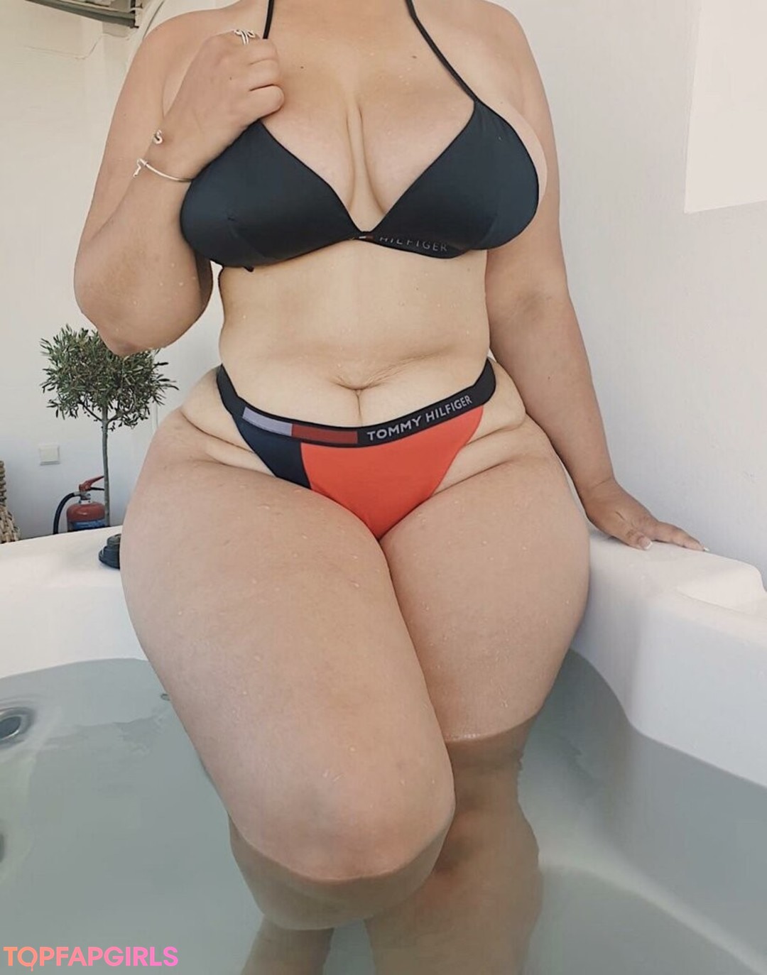 Foto desnuda filtrada de OnlyFans de Zina Hadid #298 Foto desnuda filtrada de OnlyFans de Zina Hadid #298