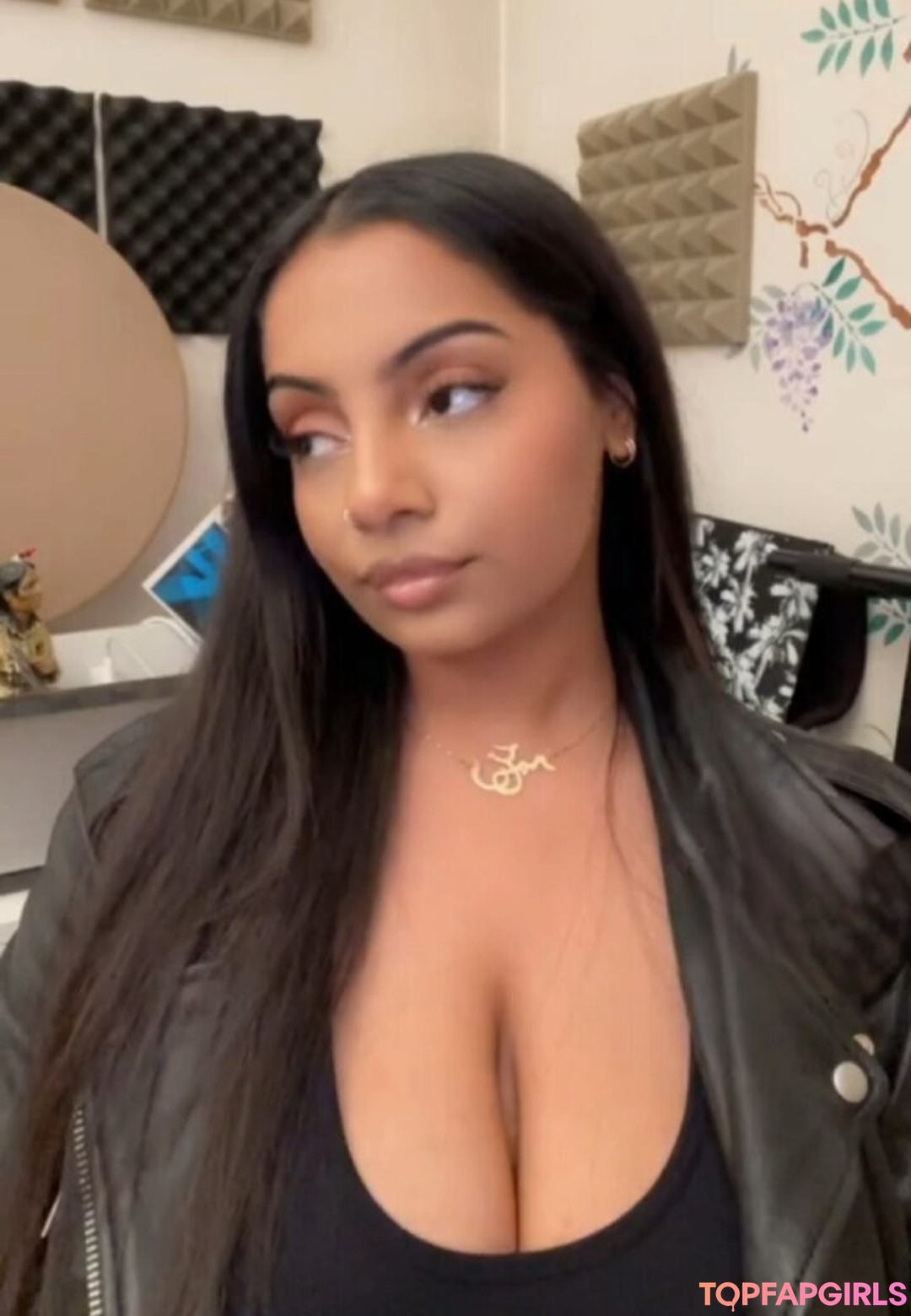 Foto desnuda filtrada de OnlyFans de Zina Hadid #369 Foto desnuda filtrada de OnlyFans de Zina Hadid #369