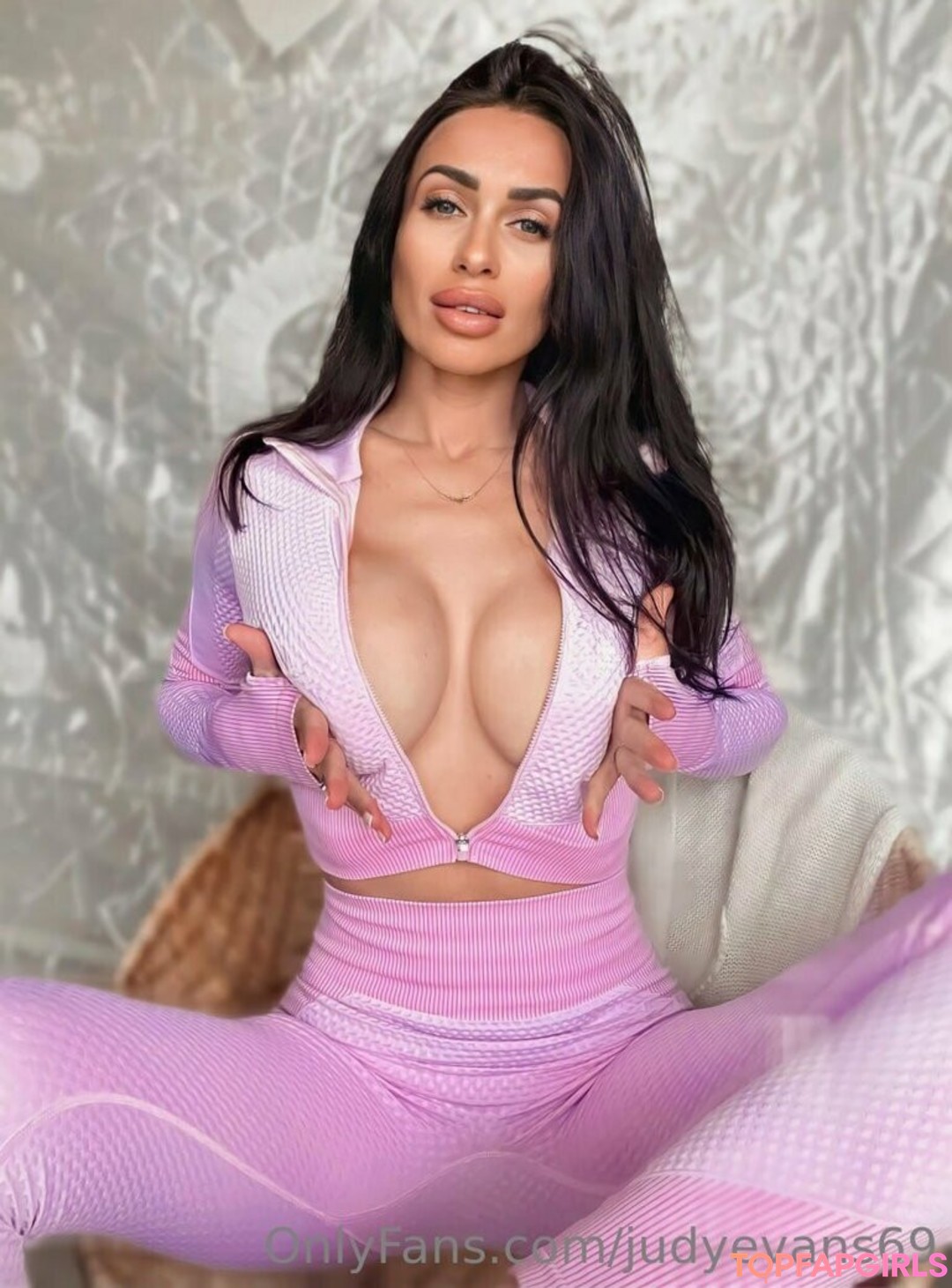 Foto desnuda filtrada de OnlyFans de Judyevans69 #322 Foto desnuda filtrada de OnlyFans de Judyevans69 #322