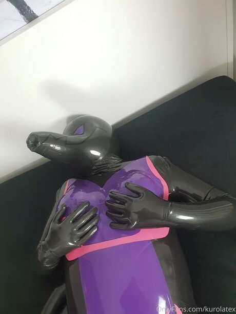 Kurolatex