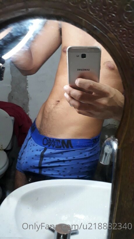 Foto desnuda filtrada de OnlyFans de Xxlatinhotxx