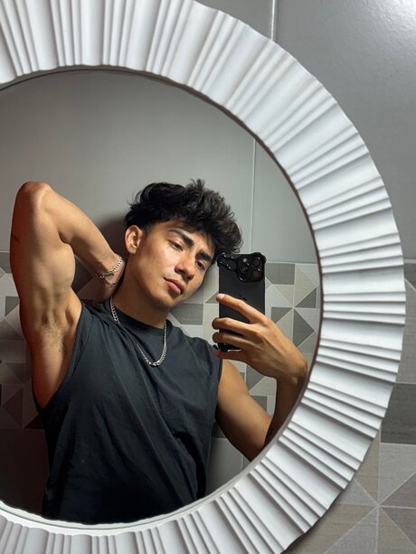 Foto desnuda filtrada de OnlyFans de Lucaambrose