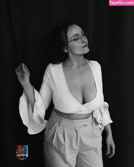 Foto desnuda filtrada de OnlyFans de Oryvllmiee