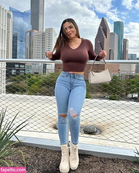 Foto desnuda filtrada de OnlyFans de Lababyfra