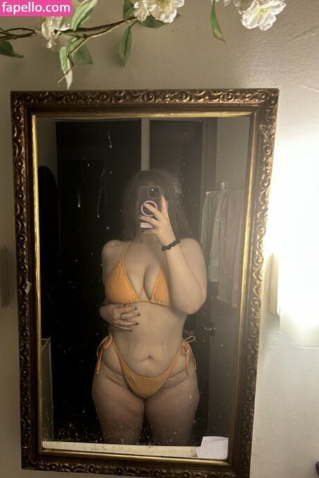 Foto desnuda filtrada de OnlyFans de Lilcosmicbunny