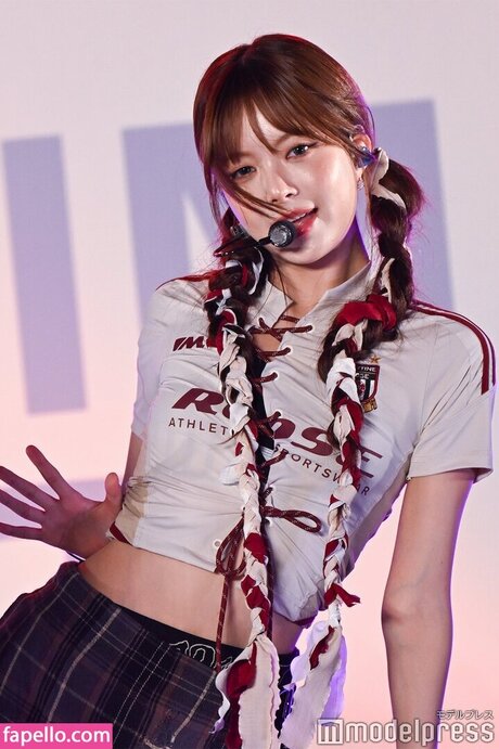 Hong Eunchae 홍은채