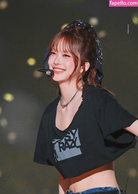 Hong Eunchae 홍은채